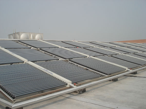學(xué)校太陽能熱水工程.jpg